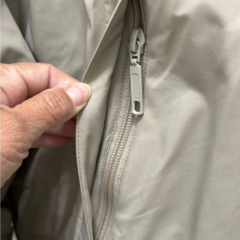 Eddie Bauer Men’s Black Nylon Parka Coat - Picture 3 of 6